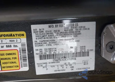 2019 Ford Mustang Ecoboost z USA, uszkodzony, nr VIN 1FA6P8THXK5193906